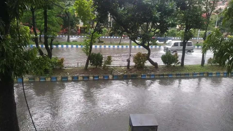 জলমগ্ন 'সুখবৃষ্টি'