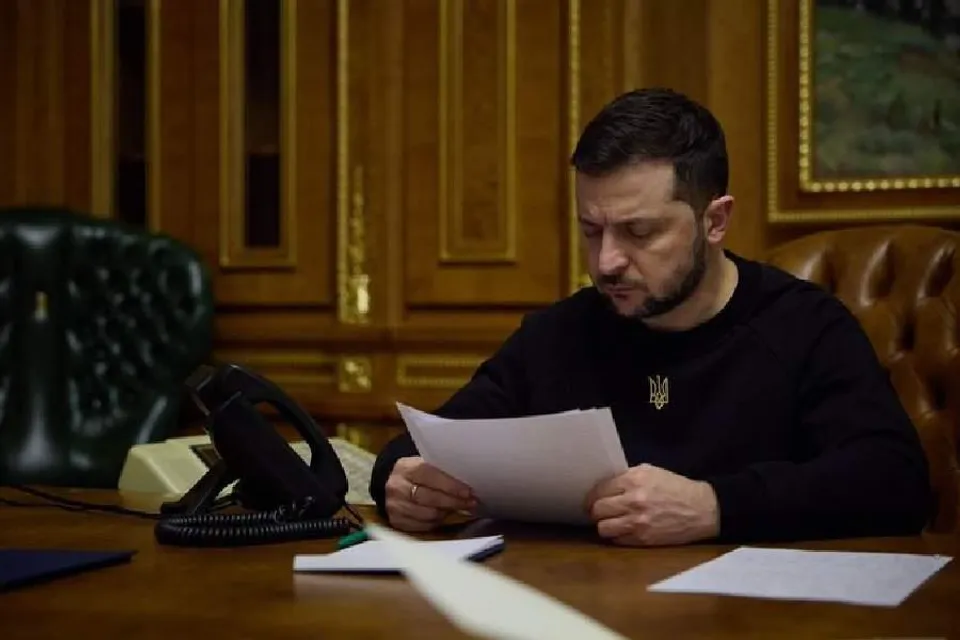 যুদ্ধবিরতি নিয়ে এবার রাশিয়ার দিকে আঙুল তুললেন জেলেনস্কি