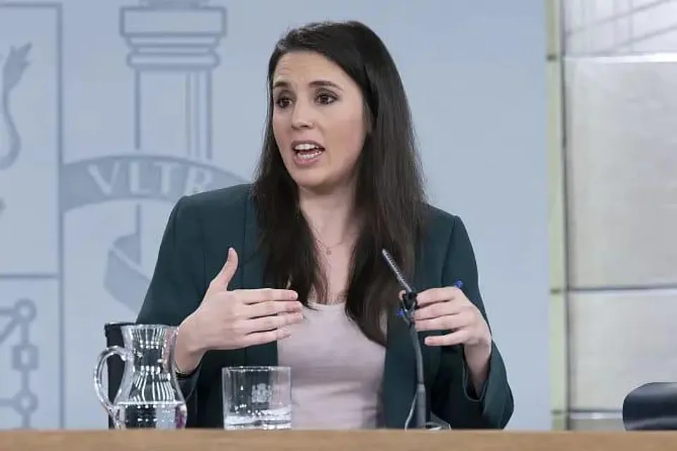 ১৬ বছরের বেশি বয়সী মেয়েদের পিতামাতার সম্মতি ছাড়াই গর্ভপাতের অনুমোদন স্পেনে