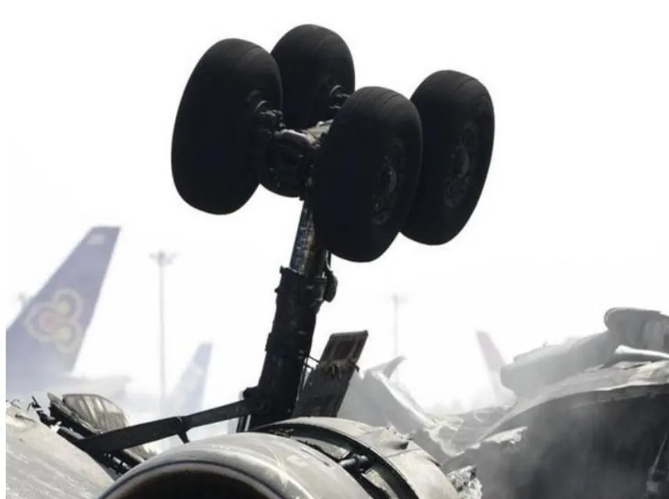 চীনের পাঁচটি অচল বিমান বিক্রি করবে নেপাল