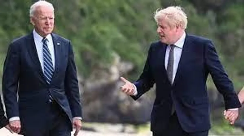 জনসন ও বাইডেন ইউক্রেনকে সহায়তা ত্বরান্বিত করার প্রয়োজনীয়তা নিয়ে আলোচনা করেছেন