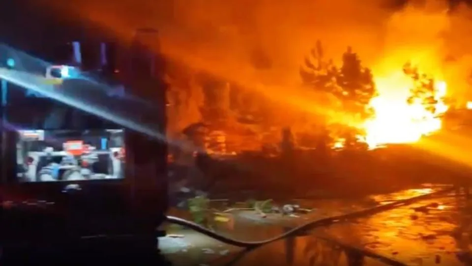 রাশিয়ানরা শহরে পুনরায় মোতায়েন করছে