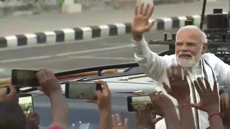 চেন্নাই পৌঁছে রোড শো করলেন প্রধানমন্ত্রী