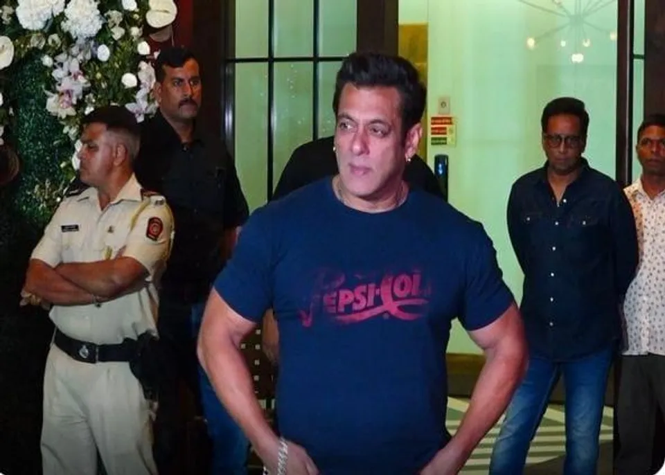 শার্টবিহীন ছবি দিয়ে ভক্তদের ভাইফোঁটার শুভেচ্ছা জানালেন সলমন খান