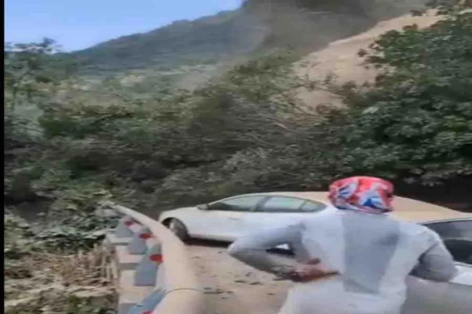 তাইওয়ানে ৭.২ মাত্রার ভূমিকম্প, উপরে গিয়েছে বহু গাছ- দেখুন ভিডিও