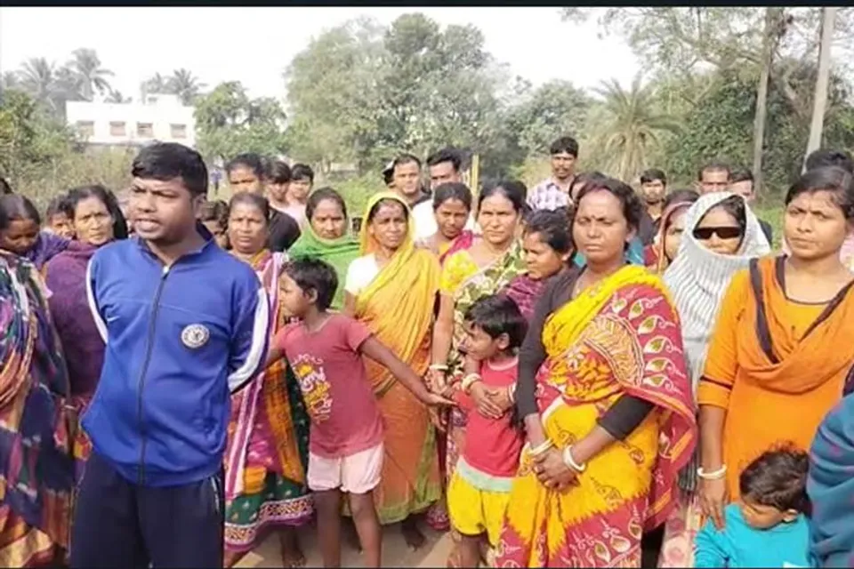 স্বাস্থ্য কেন্দ্রের নামে জমি দখলের চেষ্টা!