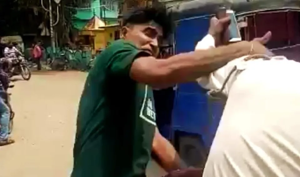 মেদিনীপুর শহরে কর্তব্যরত ট্রাফিক পুলিশের গায়ে হাত, আটক সিআইএসএফ জওয়ান