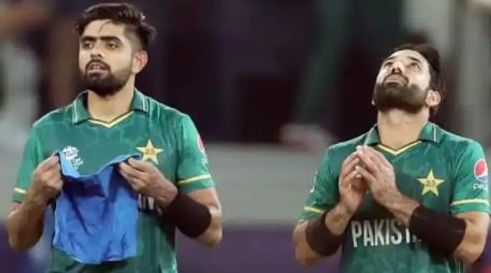 নয়া নজির গড়লো বাবর আজম-রিজওয়ান জুটি