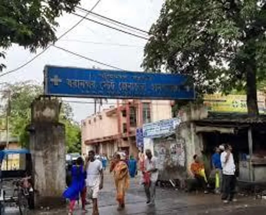 বরাহনগর স্টেট জেনারেল হাসপাতালে বহাল ভ্যাকসিন ভোগান্তি