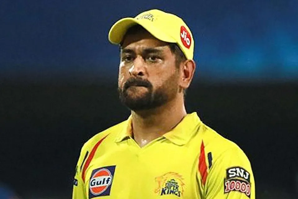 ধোনিদের কড়া বার্তা বোর্ডের