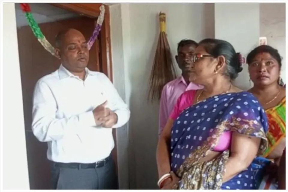 ভোটের আগে জনসংযোগ, মাঠে নামলেন TMC বিধায়ক