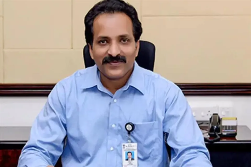 ইসরোর দশম চেয়ারম্যান  রকেট সায়েন্টিস্ট এস সোমনাথ