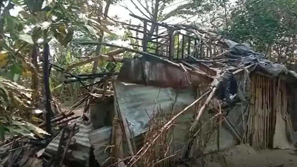 দেবিপুর গ্রামে ফের জ্বলে উঠল দুই তৃণমূল কর্মীর বাড়ি!