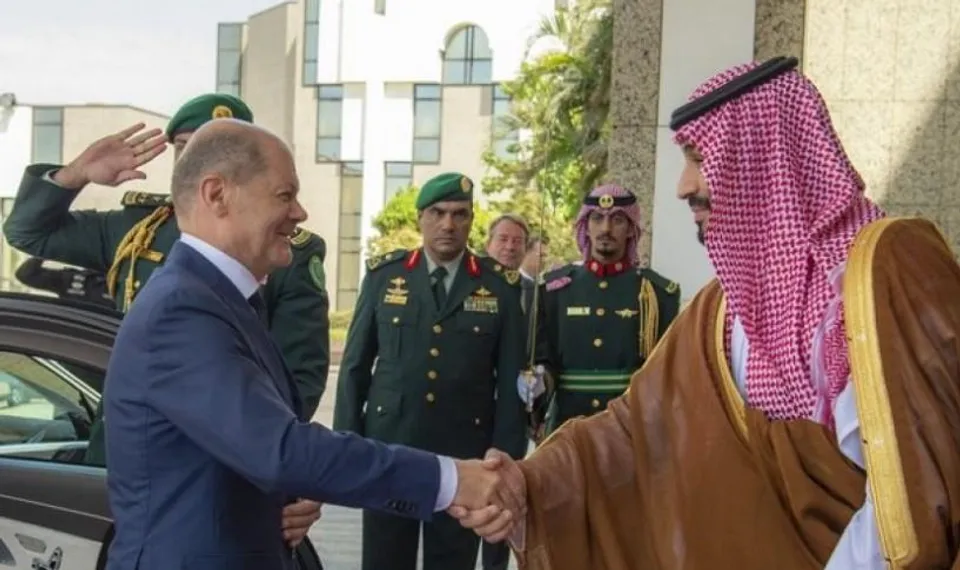 বিকল্প জ্বালানির সন্ধানে সৌদিতে জার্মান চ্যান্সেলর