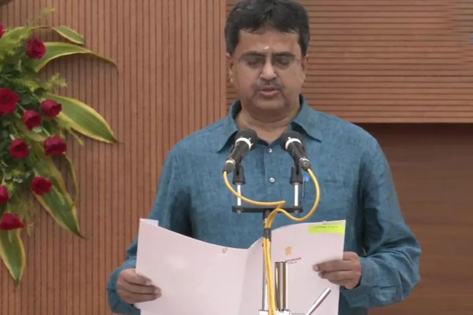 ত্রিপুরার মুখ্যমন্ত্রীর পদে শপথ নিলেন মানিক সাহা
