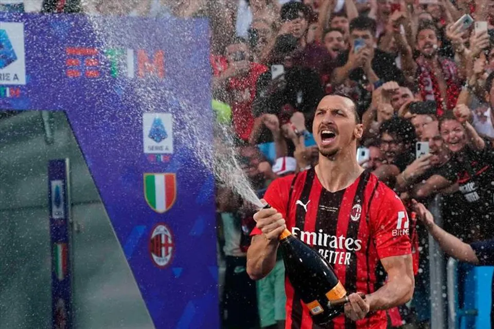 চুক্তি বাড়ছে ইব্রাহিমোভিচের