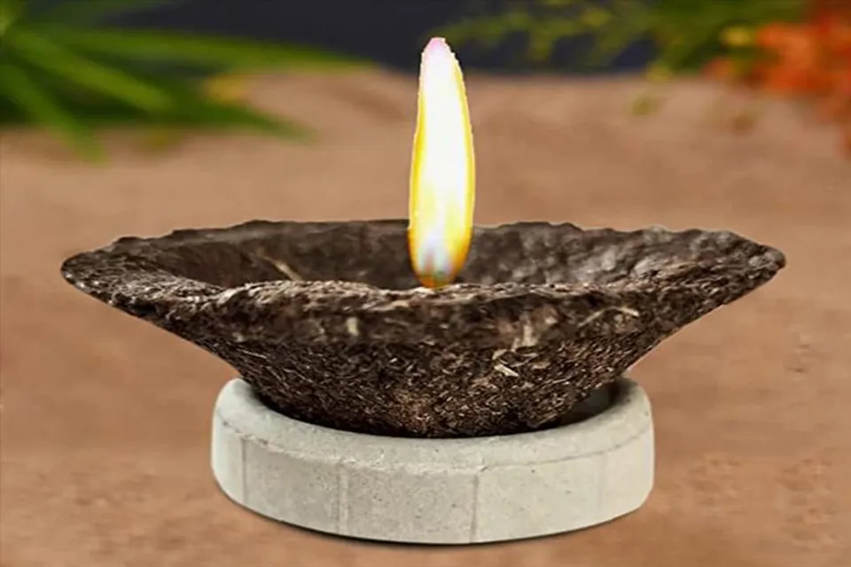 গোবর দিয়ে তৈরি ১ লক্ষ প্রদীপে উদযাপিত হবে দীপাবলি