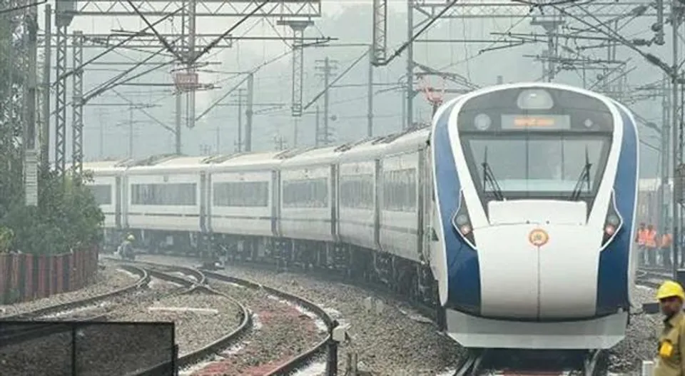 যাত্রী বিনোদনে নজর উত্তর রেলের