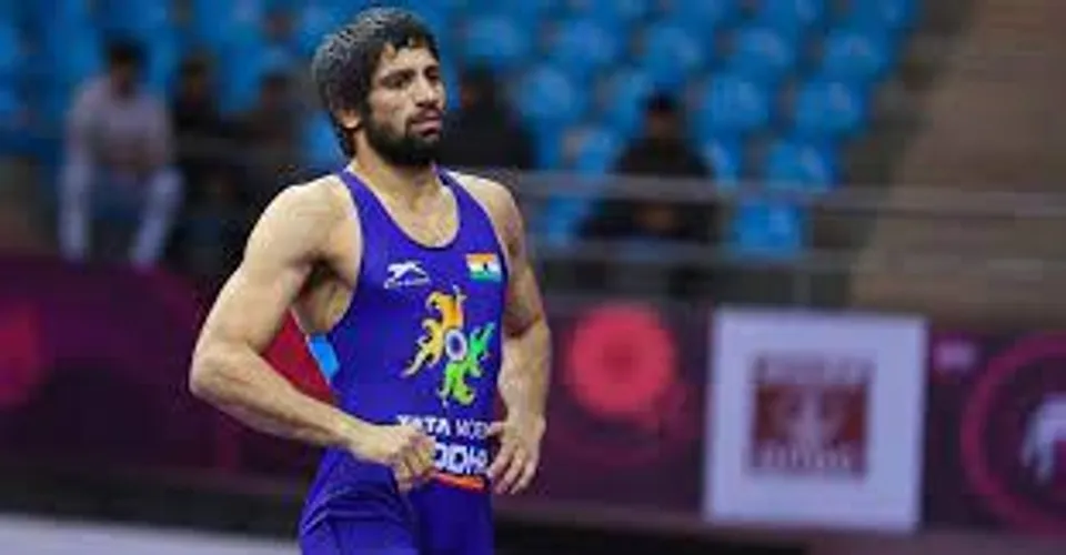 কুস্তির ময়দানে  নামবেন রবি