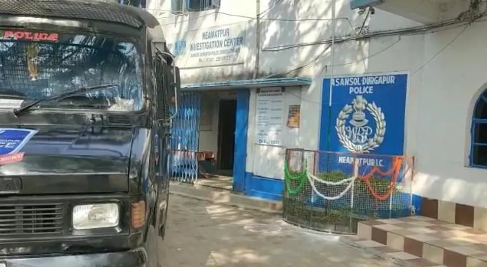 পুলিশের জালে ড্রাগস পাচারকারী!