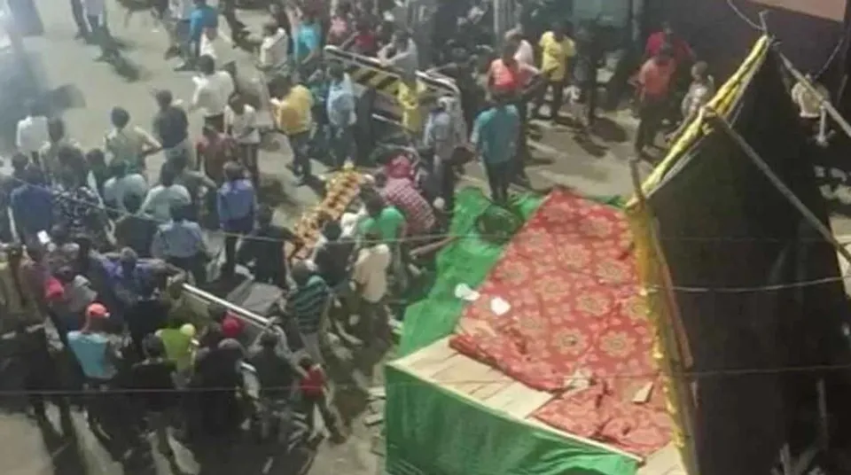 মালদায় মহরমের মঞ্চ ভেঙে বিপত্তি, আহত কমপক্ষে ১০