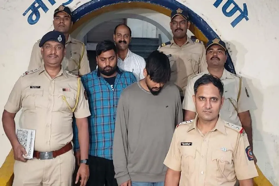 আন্তর্জাতিক চাকরি জালিয়াতি চক্র ফাঁস করল পুলিশ