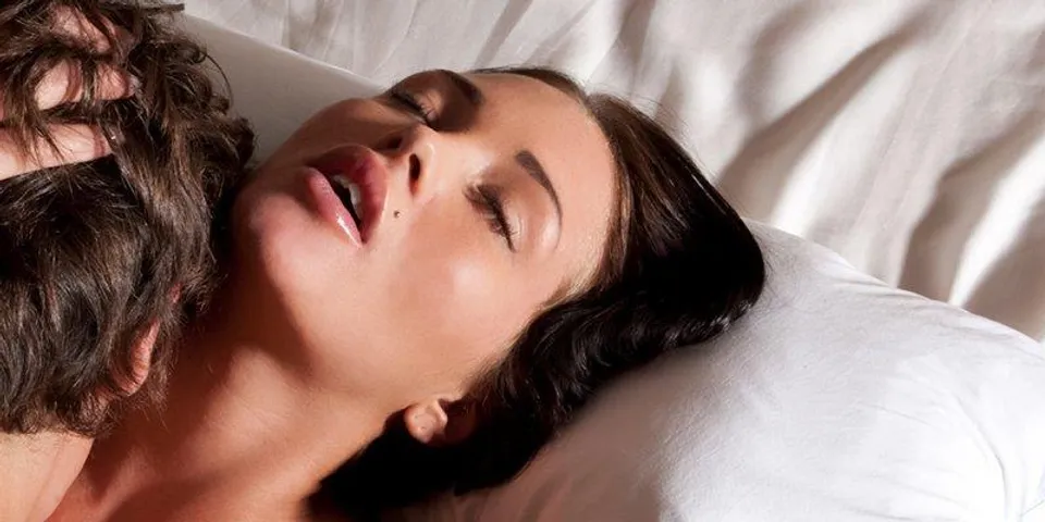 সঙ্গম সুখের হয় “গোঙানির গুণে”!