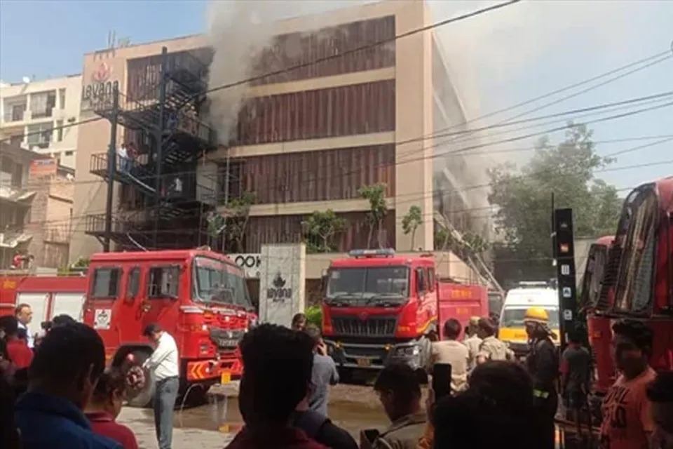 ভয়াবহ অগ্নিকাণ্ডের বলি ২ জন, জখম ৭