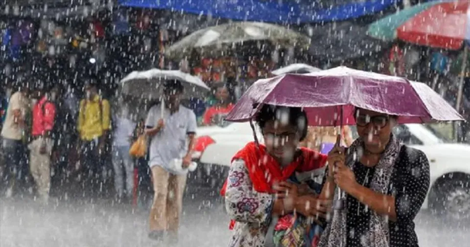 জোড়া ঘূর্ণবাতের জের