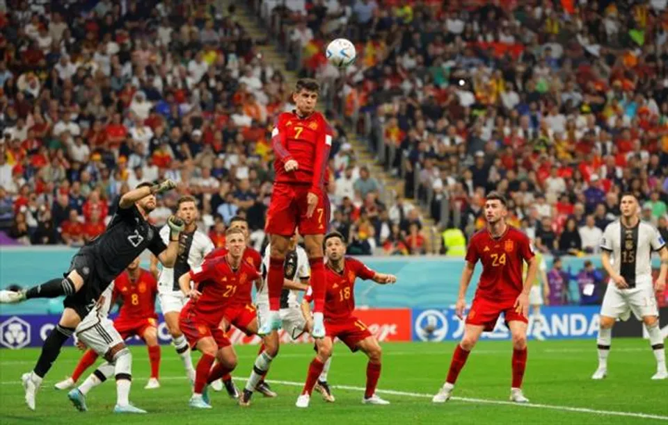 স্পেনের সঙ্গে ড্র করে লড়াইয়ে টিকে থাকল জার্মানি