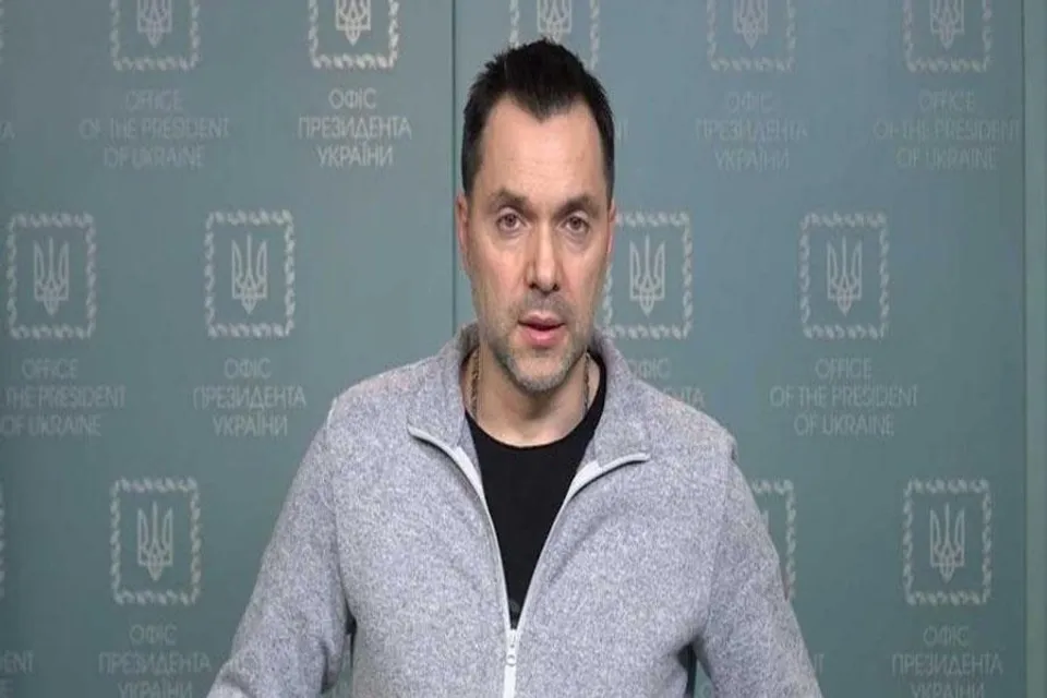 ইউক্রেনের প্রেসিডেন্টের উপদেষ্টা থেকে পদত্যাগ করলেন ওলেক্সি আরেস্তোভিচ