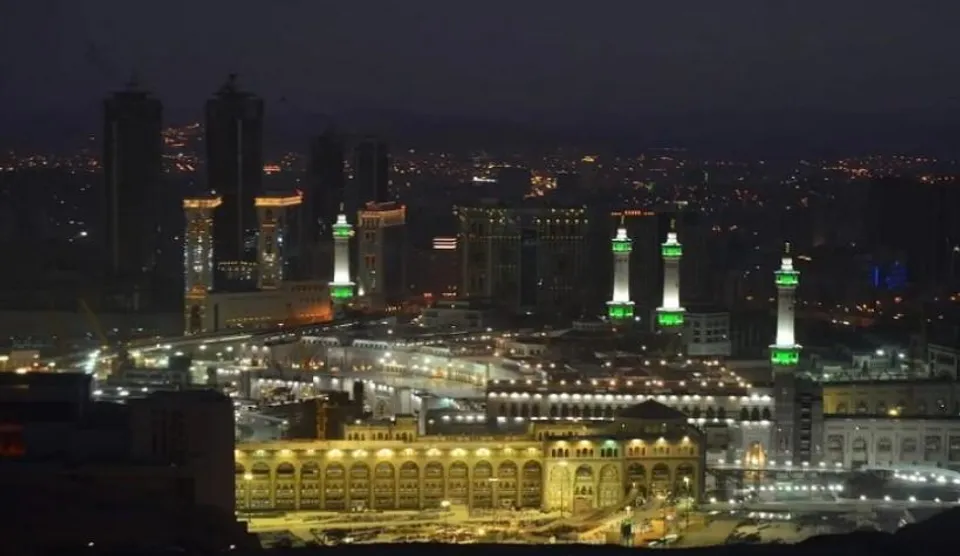 মক্কার গ্র্যান্ড মসজিদ ইমামের ১০ বছরের সাজা