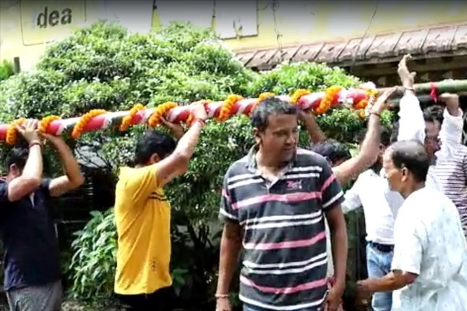 দুর্গাপূজার থিমে রাশিয়া-ইউক্রেন যুদ্ধ