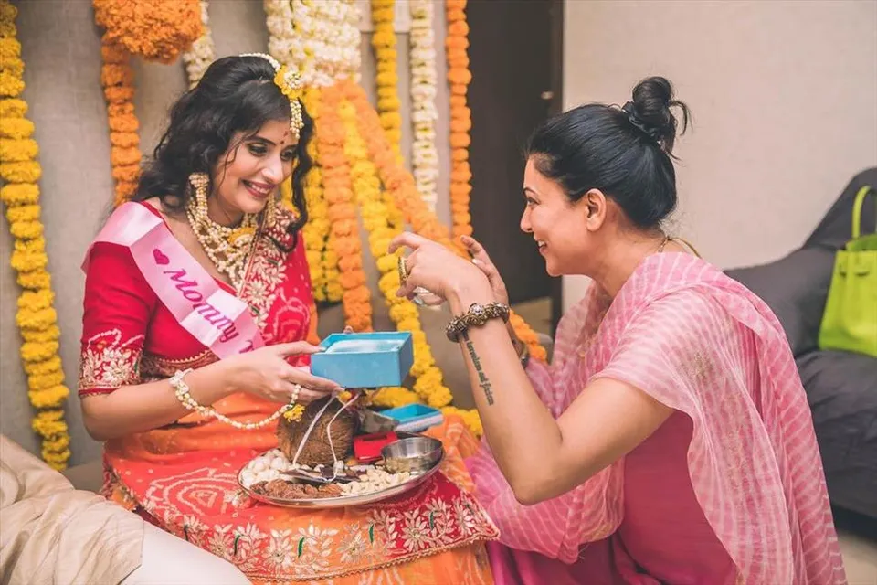 সুস্মিতা সেন পিসি হতে চলেছে, বেবি শাওয়ার এর সেই আনন্দের মূহূর্ত সবার সাথে ভাগ করে নিল তার বৌদি চারু আসোপা সেন