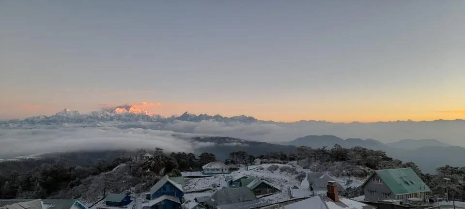 এ এক অন্য সান্দাকফু!