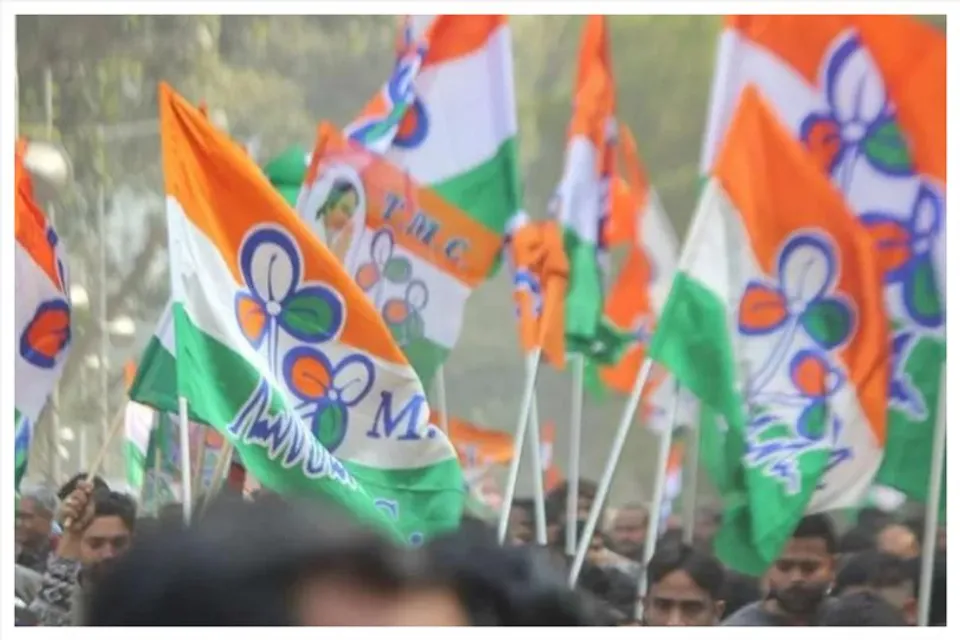 দলেরই পঞ্চায়েত প্রধানের বিরুদ্ধে দুর্নীতির অভিযোগ তুললেন তৃণমূল বিধায়ক