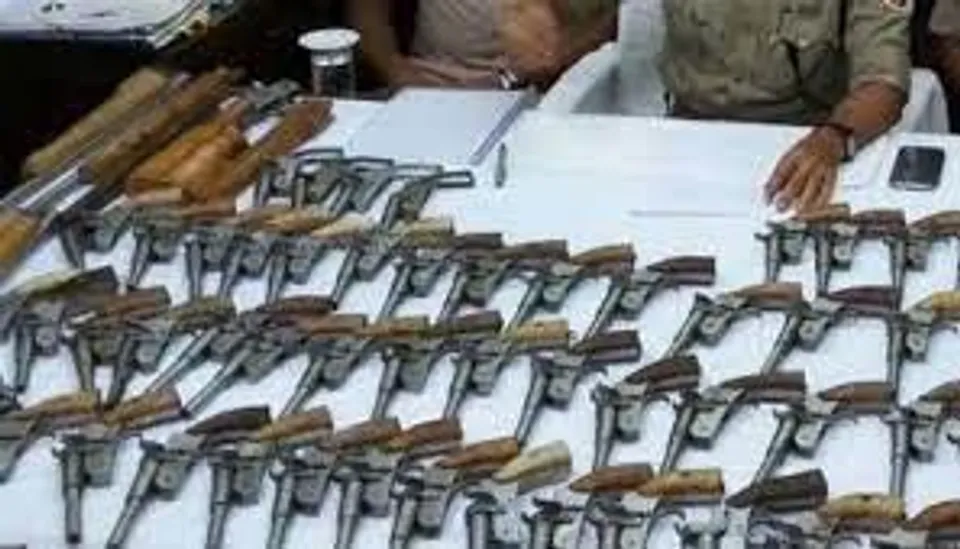 ক্যানিংয়ে অস্ত্র কারখানার হদিশ