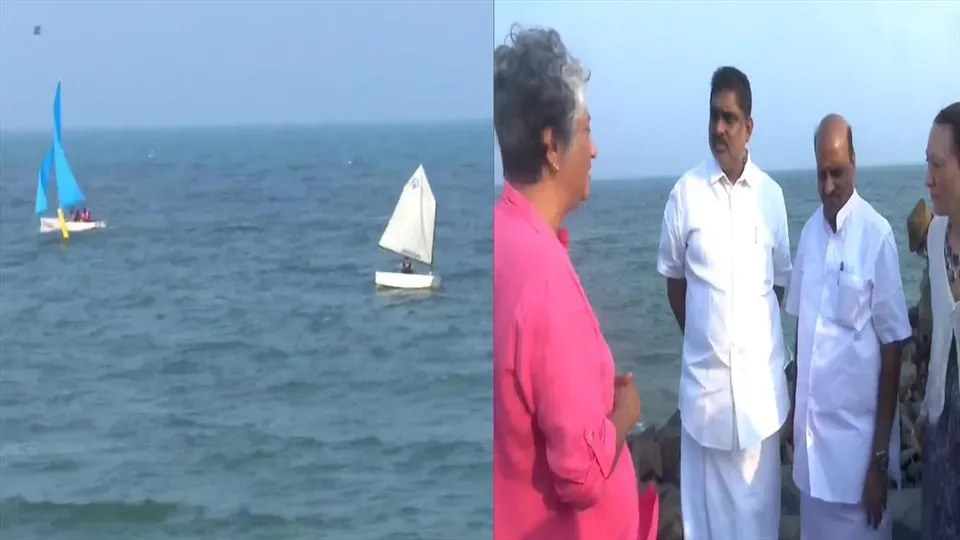 পুদুচেরির বিচে নজর কাড়ল পালতোলা নৌকার প্যারেড