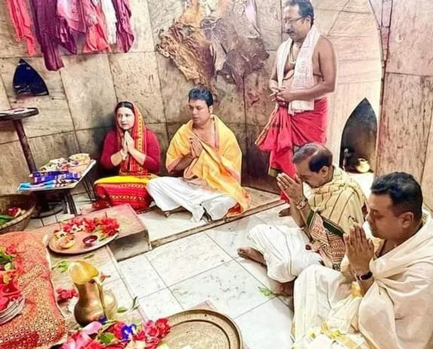 সাংসদ হয়েই ত্রিপুরেশ্বরী মন্দিরে পুজো দিলেন বিপ্লব কুমার দেব