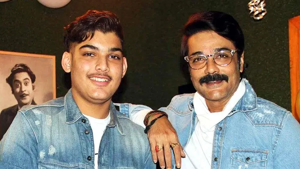 ছেলের জন্মদিনে কাছাকাছি প্রসেনজিৎ-অর্পিতা,