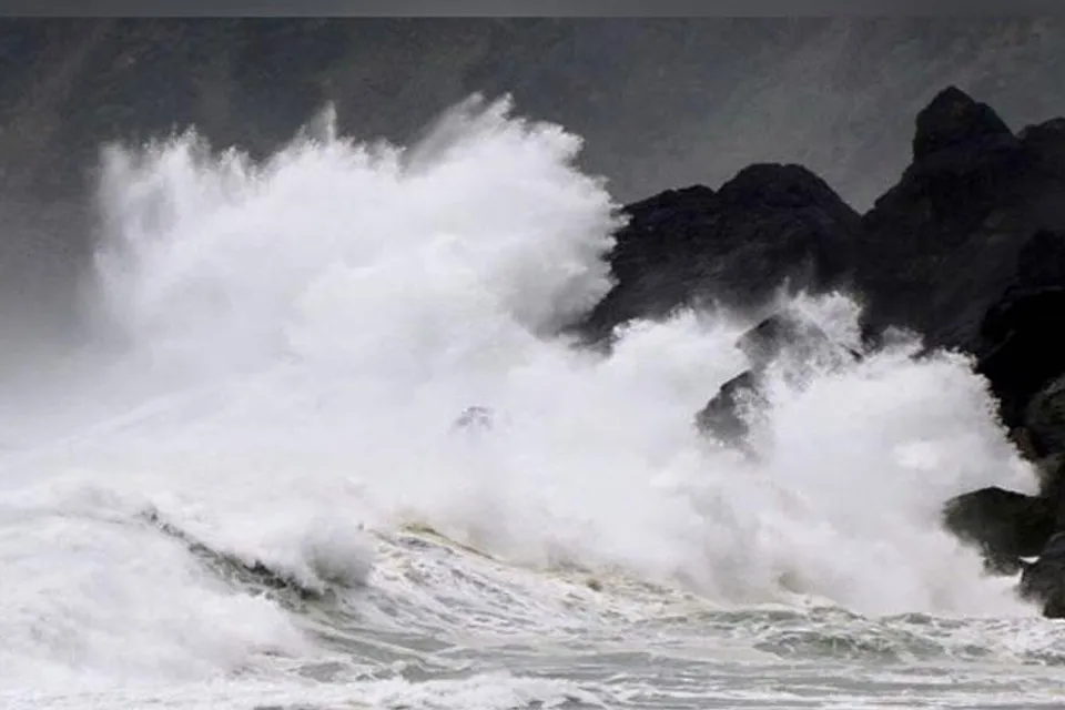 ২৫২ কিমি বেগে ধেয়ে আসছে ঘূর্ণিঝড়, ২০ লক্ষ মানুষকে সরানোর নির্দেশ