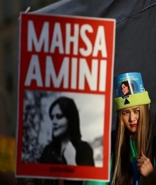 ইরানে সরকারবিরোধী বিক্ষোভে ১৯ জন নিহত