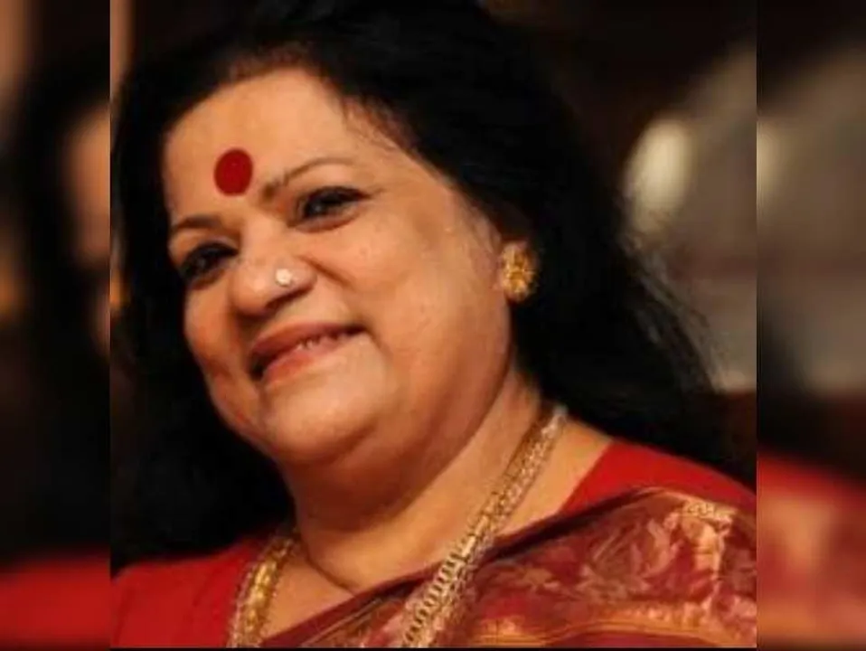 ভাইফোঁটায় ব্যস্ত হৈমন্তী শুক্লা