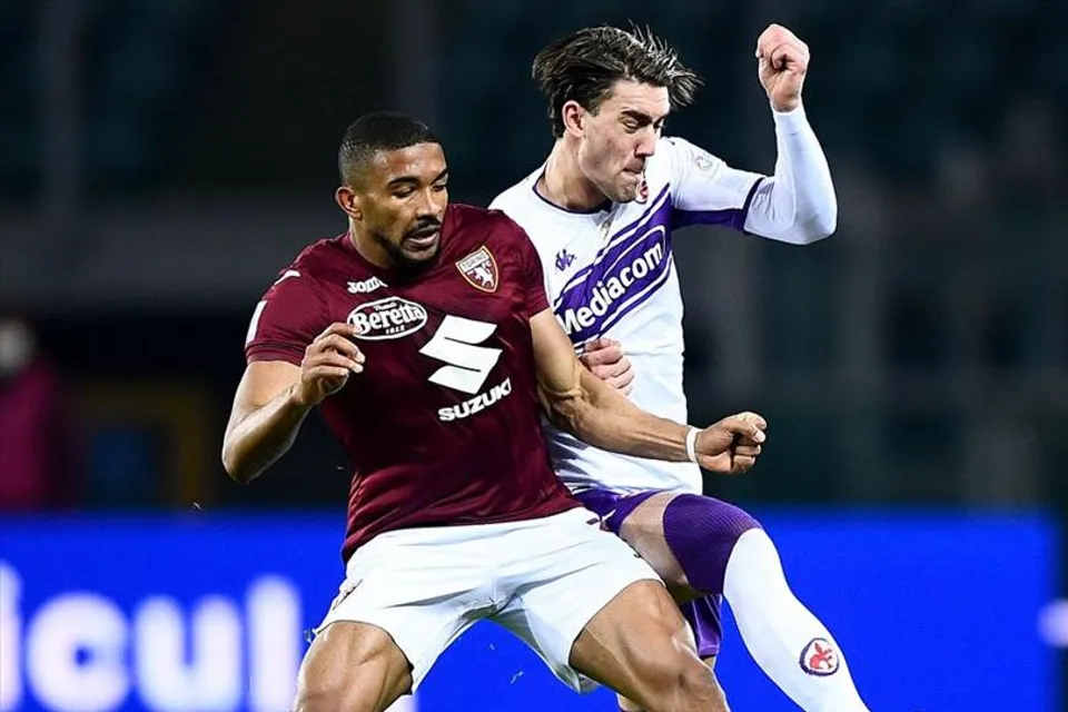 ডি লিটের বদলি নিচ্ছে জুভেন্তাস