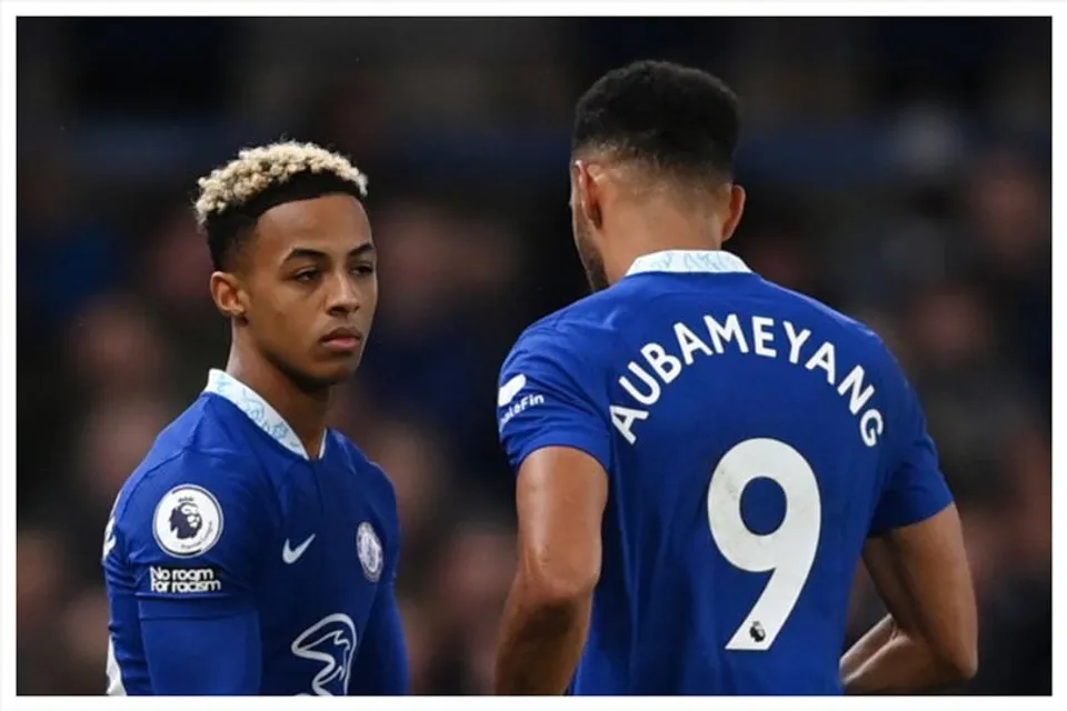 বার্সেলোনায় ফিরতে চাইছেন অবমায়েং