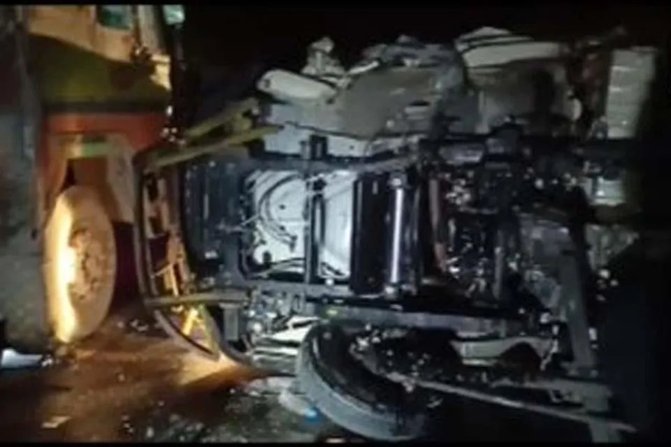 অন্ধ্রপ্রদেশে ভয়াবহ সড়ক দুর্ঘটনা