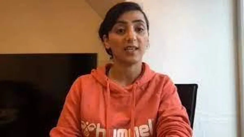 প্রাণে বাঁচতে মহিলা ফুটবলারদের পরিচয় গোপন করার পরামর্শ