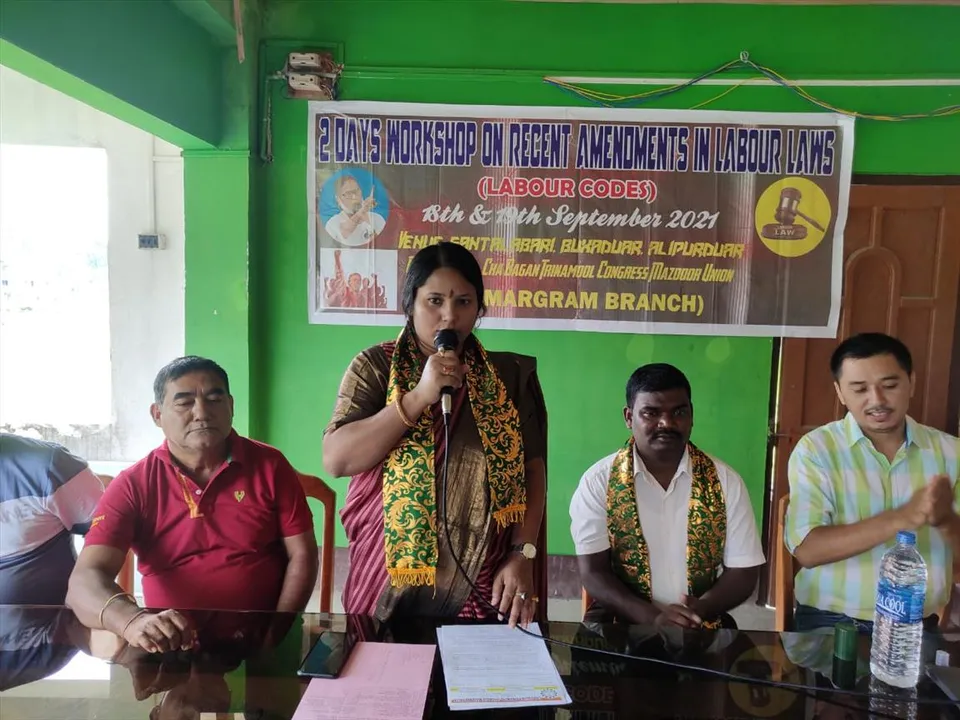 চা-বাগান শ্রমিকদের নিয়ে আইনি সচেতনতা শিবির