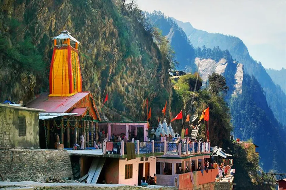 খুলছে যমুনোত্রী ধামের দরজা