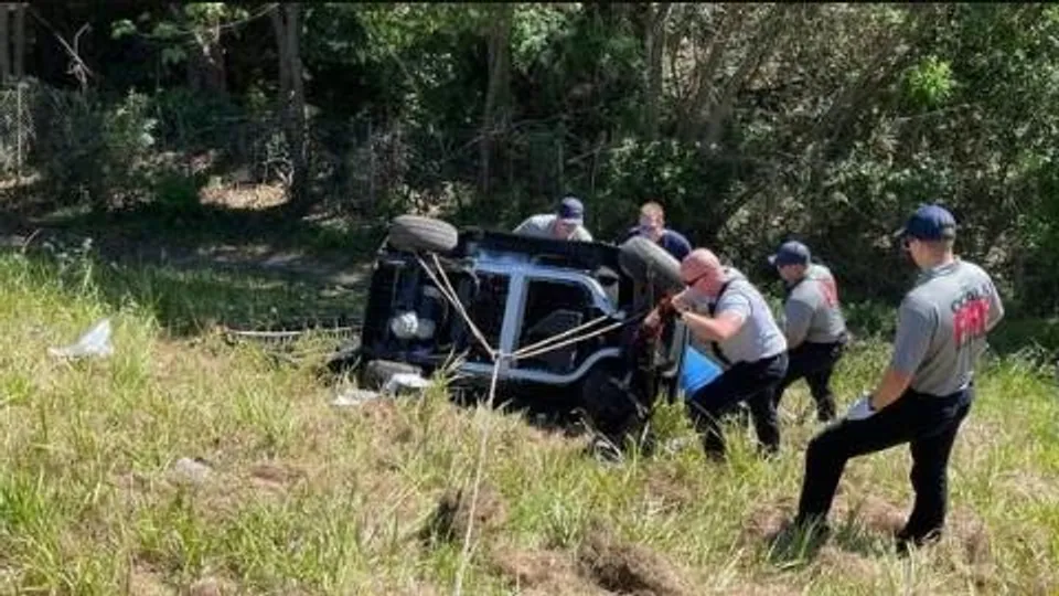 কেনিয়ায় সড়ক দুর্ঘটনায় দুই বিদেশি পর্যটকের মৃত্যু